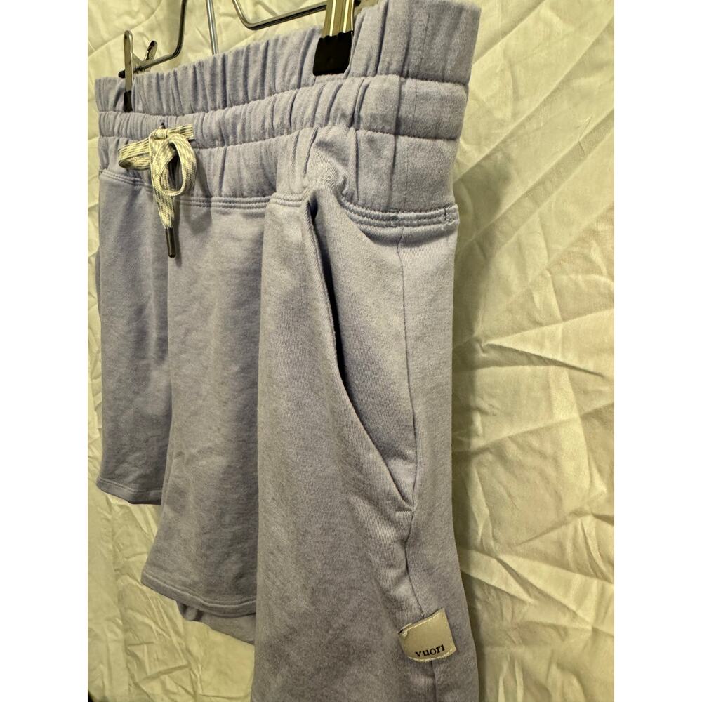 Vuori Halo Performance Short 2.0 - Lavender Mist (Discontinued Color) - Picture 5 of 8